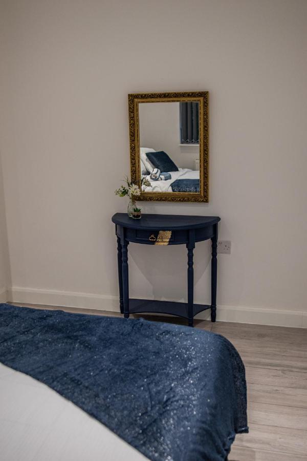 Bv Comfy Spacious 3 Bedroom House At Tatton Street Manchester Zewnętrze zdjęcie